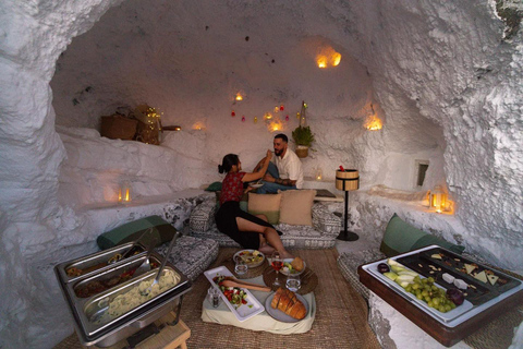 Santorin : randonnée dans la caldeira et dînerSantorin : Randonnée dans la caldeira et dîner