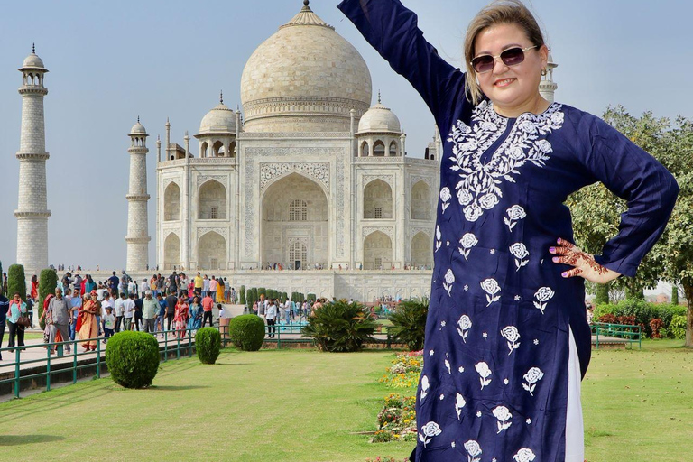 أغرا: جولة إرشادية لزيارة تاج محل والضريح مع خدمة تخطي الطابورجولة تاج محل الشاملة مع مرشد من أغرا