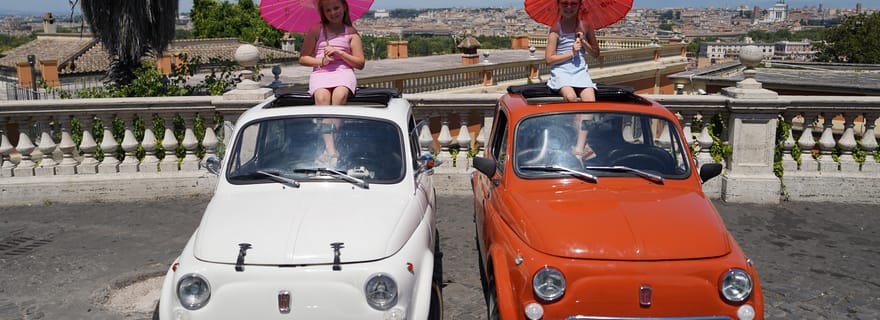 Rome : visite de la ville dans une Fiat 500 rétro avec arrêts photo