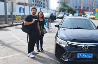 1 Tag Autovermietung in Shenzhen mit Fahrer (10 Stunden)