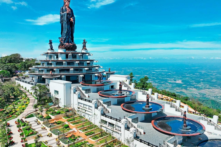 Excursión de un día a Cao Đài y la montaña Ba Den