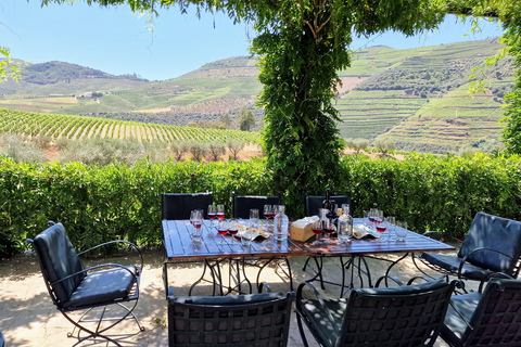 Private Douro Luxury,Private Boat,Wine,visits, 5 Stars Lunch