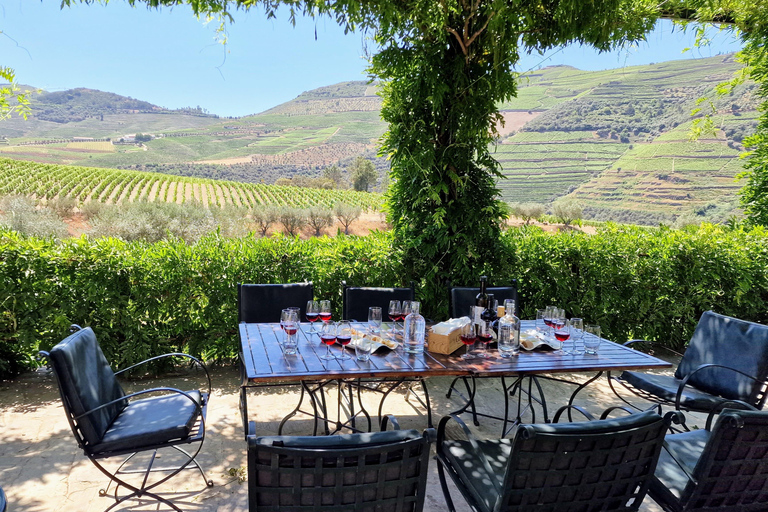 Private Douro Luxury,Private Boat,Wine,visits, 5 Stars Lunch