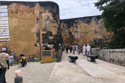 Excursión de día completo a la ciudad de Mombasa