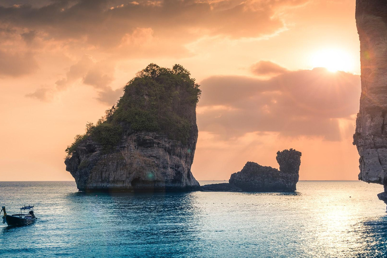 Au départ de Phi Phi : coucher de soleil et plongée avec masque et tuba sur le plancton bioluminescent