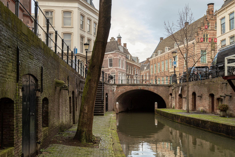 Amsterdam-Utrecht: Private Walking Tour with Local Guide
