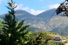 Tirana: Städtetour & Seilbahnfahrt am Berg Dajti