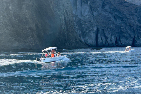 Carboneras: 4 Hour Boat Rental without License Rental without license Dipol Cala 400 - 4h