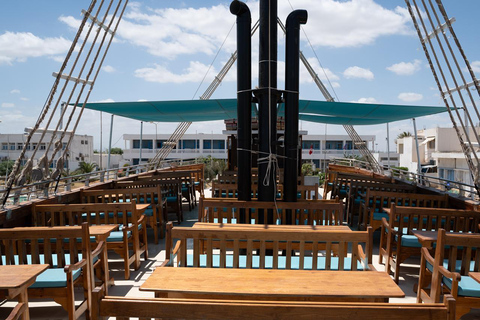 Tunis: Pirate Ship Cruise with Lunch and Swimming