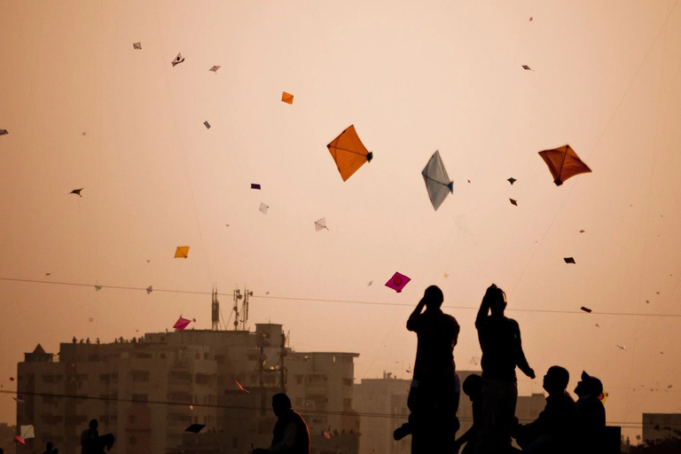 Jaipur: Festival de cometas Makar Sankranti con una familia local