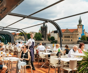 Prague: Vltava River Lunch Cruise in an Open-Top Glass Boat