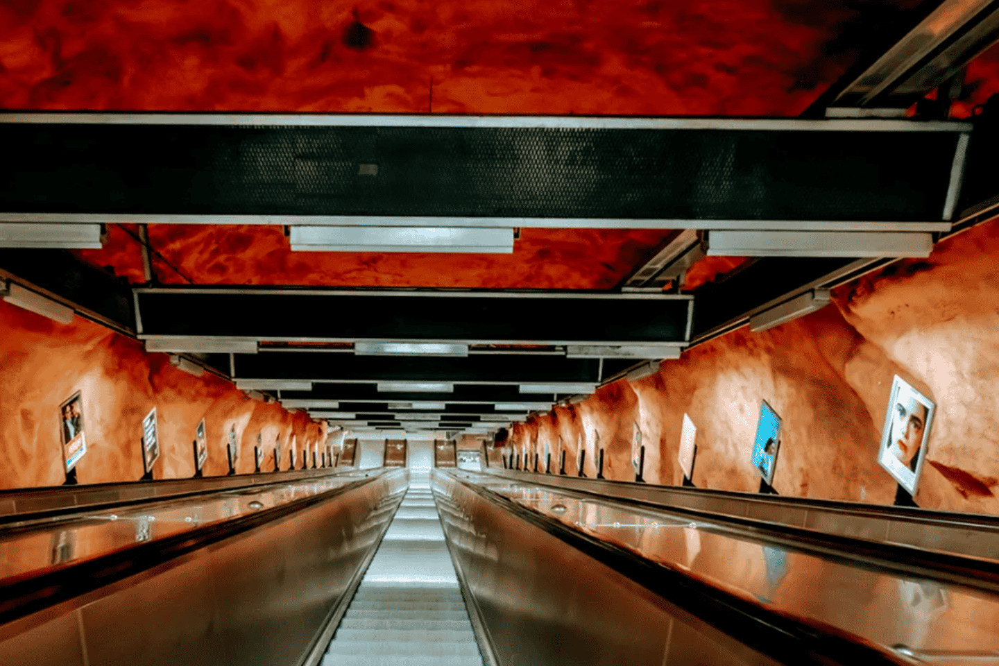 Stockholm: Subway Art & Photo Tour - World’s longest gallery