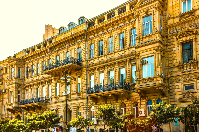 A Full-Day Baku's Oil Boom and Polish Heritage Private Tour