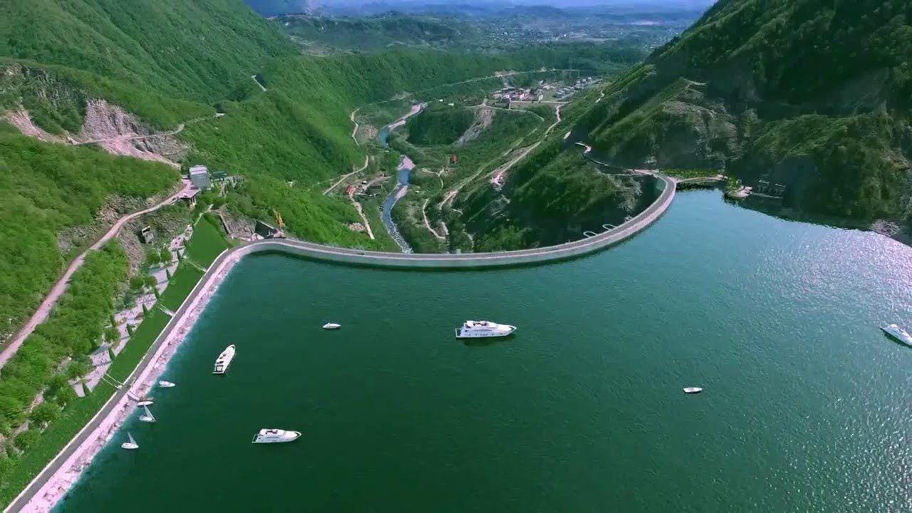 Von Batumi zum Enguri-Staudamm und zum Dadiani-Palast: Tagestour