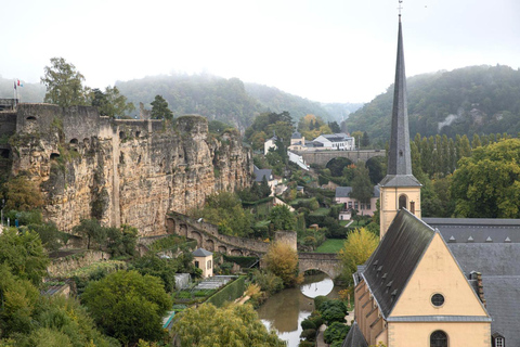Luxembourg: Ghosts and Dark History Tour with a Local