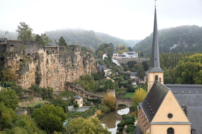 Luxembourg: Ghosts and Dark History Tour with a Local