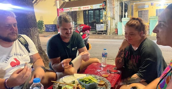 Hoi an food tour with 8 different street food tasting