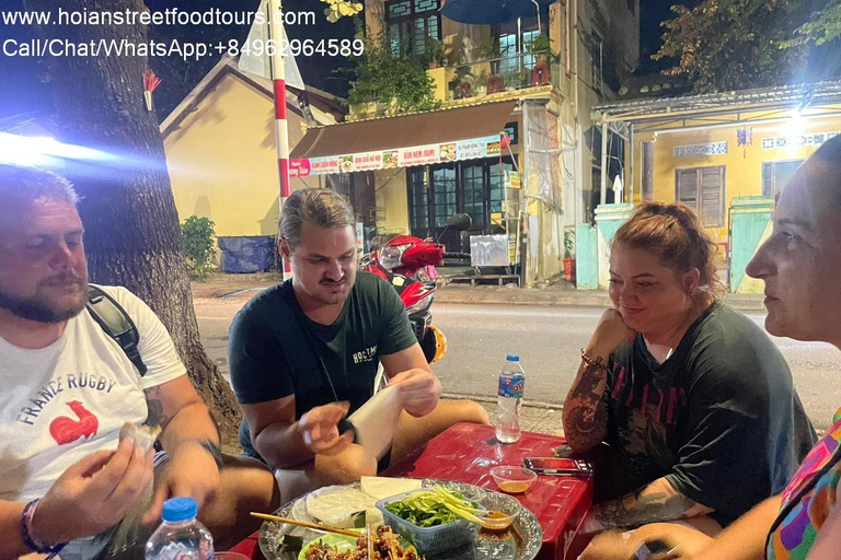 Hoi an food tour with 8 different street food tasting