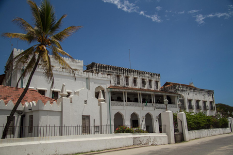 Paje: Privé Transfers van Stone Town naar PajePaje Zanzibar: Privétransfers naar Paje vanuit Stone Town