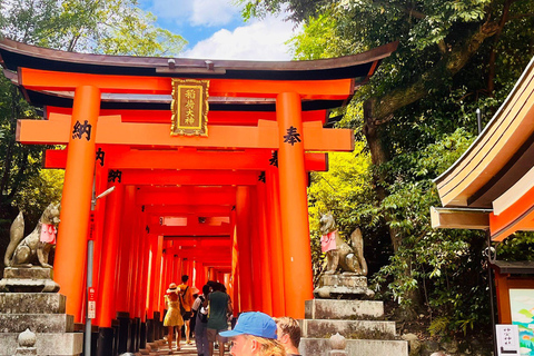 KYOTO OCH NARA DAGSUTFLYKT MED UPPHÄMTNING OCH AVLÄMNING