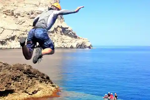 Alcudia: Kustzeilen Klifspringen