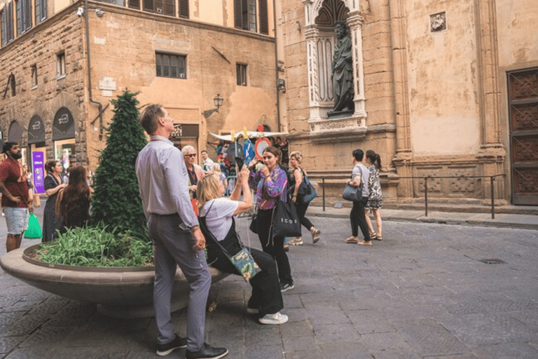 Firenze: Tour guidato a piedi per piccoli gruppiTour guidato in francese