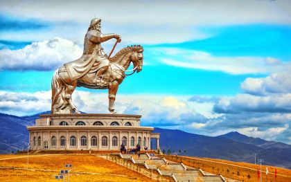 Von Ulaanbaatar: Dschingis-Khan-Statue und Terelj-Nationalpark