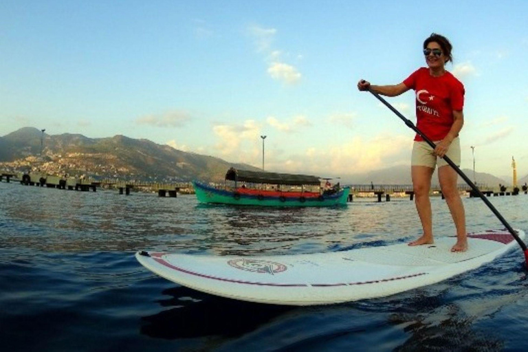 Alanya: Stand-Up-Paddling mit GuideAlanya: Stand-Up-Paddleboard-Erlebnis mit Guide