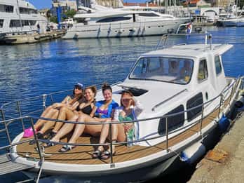 Zadar: Inselhopping Halbtagestour mit Bootstour und Schnorcheln