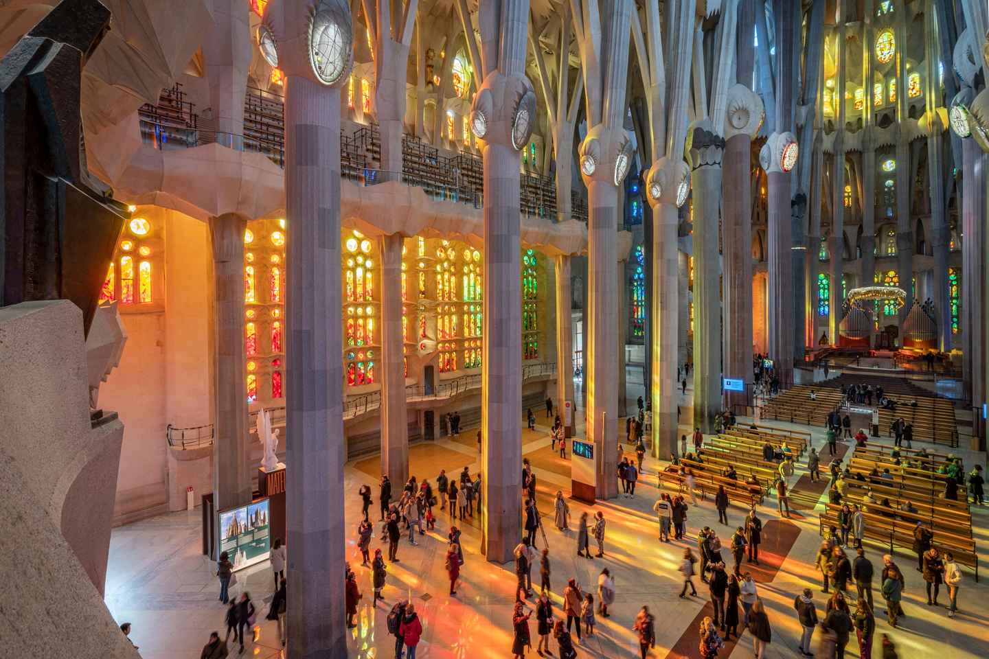 Sagrada Familia Tour with Express Entry and Local Guide