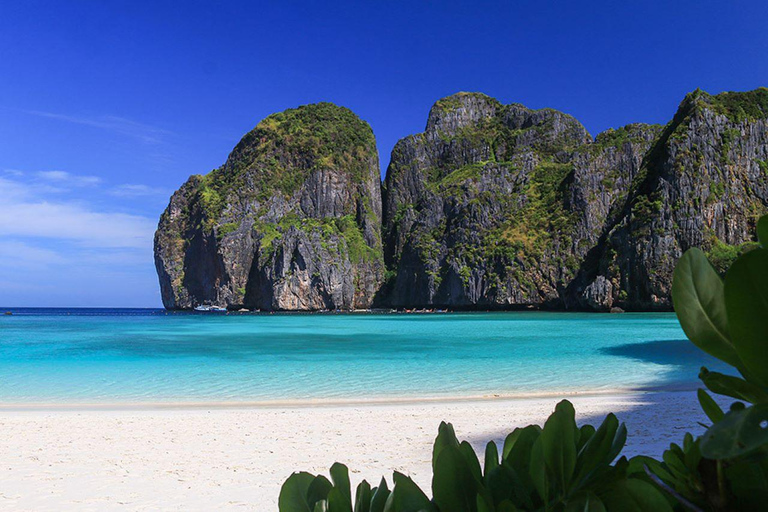 Ao Nang:Phi Phi Island 1 day with a private longtail boat From Ao Nang:Phi Phi Islands,Maya Bay Private Longtail boat