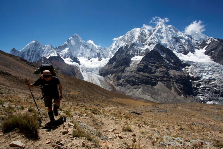 Von Ancash aus: 3 Lagunen Ganztages-Trekking-Route