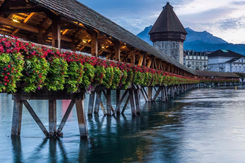 Luzern: Privé wandeltour met een lokale gidsLuzern: privéwandeling met een lokale gids