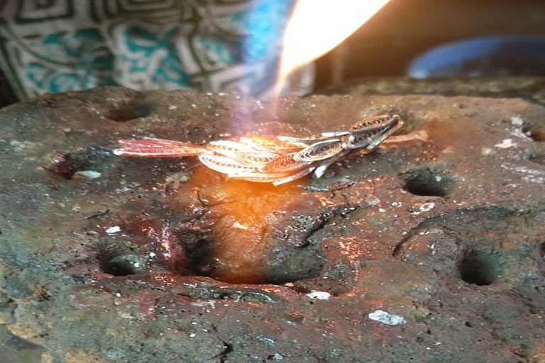 Yogyakarta: Prambanan Temple, Kota Gede & Beach Tour