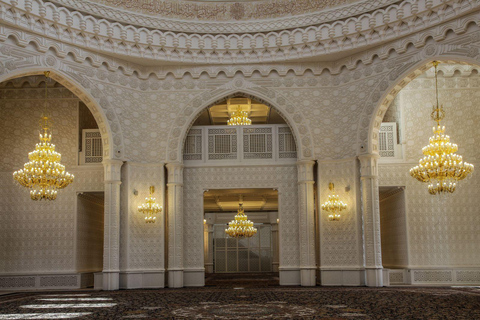 Baku: Heydar Mosque Friday Tour with Roundtrip Transfer
