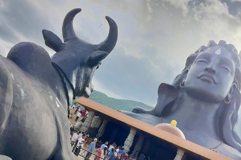 Lepakshi Temple & Adiyogi Statue Day Trip from Bangalore