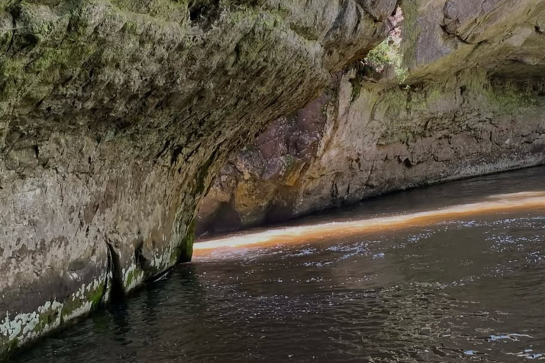 Nairobi: Mau Mau Caves, Zipline, and Picnic Day Trip Private (3–6 pax)