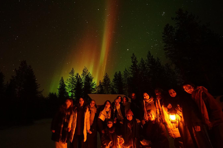 روفانييمي: مطاردة الشفق القطبي الشمالي مع خدمة التوصيل من الفندق