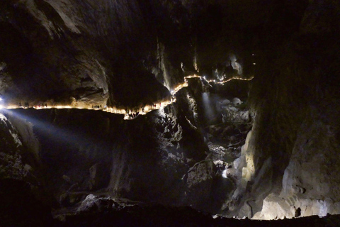 Excursão diurna à caverna Skocjan saindo de Liubliana