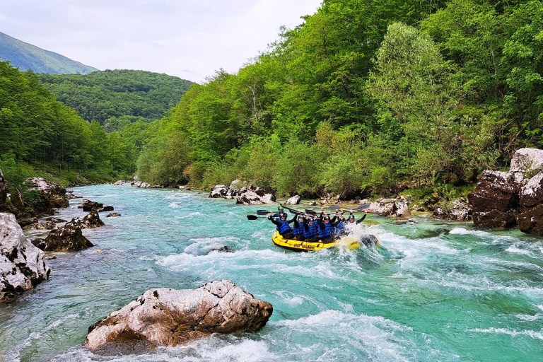 Bovec: Avontuurlijk raften op de rivier de Smaragd + GRATIS foto'sBovec: Avontuurlijk raften op de Emerald rivier + GRATIS foto