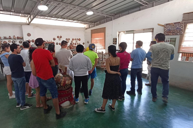 Nazca: Cemitério de Chauchilla e Tour de Cerâmica Artesanal