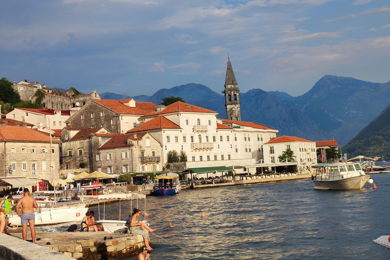 Kotor & Perast: Private Tour with Boat Trip & Oyster Lunch