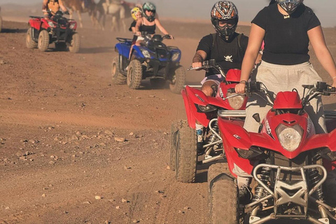 Marrakech: Tour del deserto di Agafay con quad, giro in cammello e cena