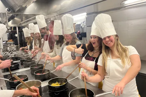 Siena: Pasta en Tiramisu kookles met wijn