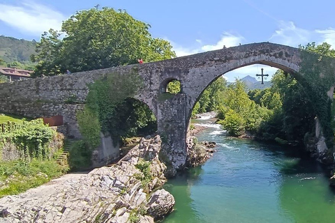 Covadonga y Cascos Históricos Cangas de Onís y LastresTour con ritiro a Oviedo