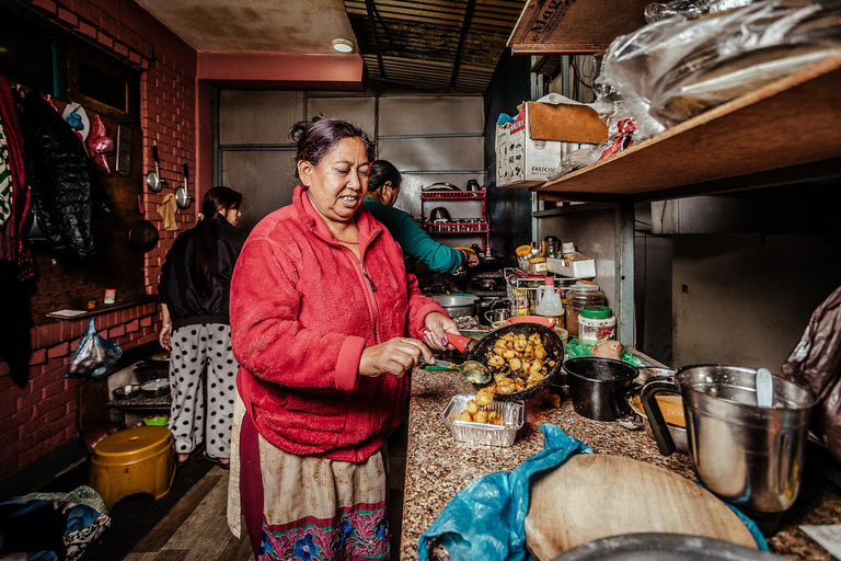 Kathmandu: Everest Eats Food Tour with 15+ Tastings
