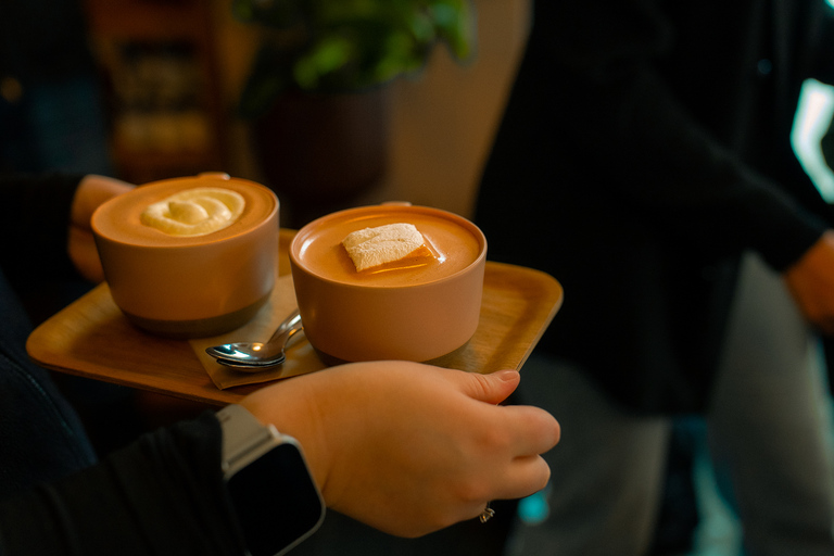 A Taste of Bergen Food Tour with Fløibanen Funicular