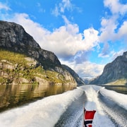 Stavanger: fjordhajózás a Lysefjordhoz és a Preikestolenhez