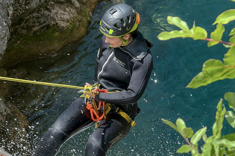 Budva: Drenostica Canyon Canyoning Adventure