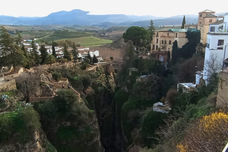 Z Malagi: Jednodniowa wycieczka do Rondy i Setenil de las BodegasJednodniowa wycieczka z lokalnymi przewodnikami